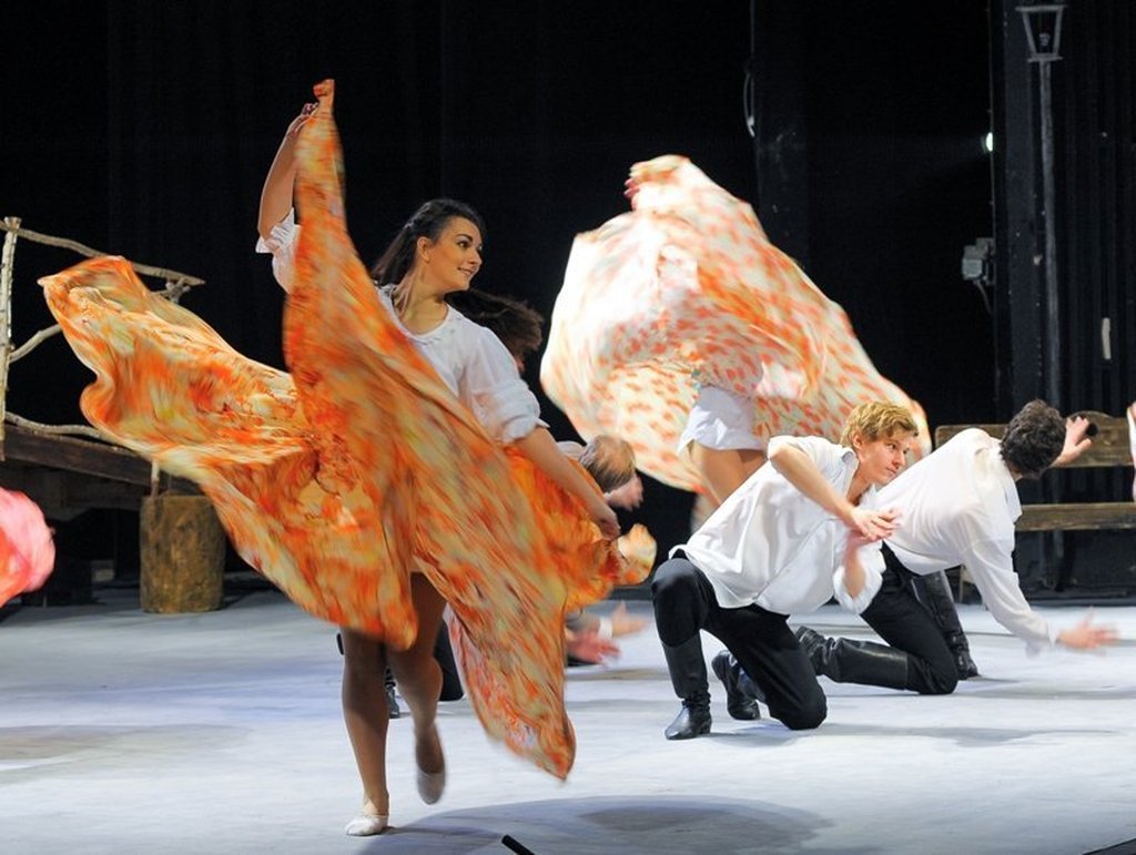 сергей есенин гадерка.jpg сергей есенин гадерка.jpg