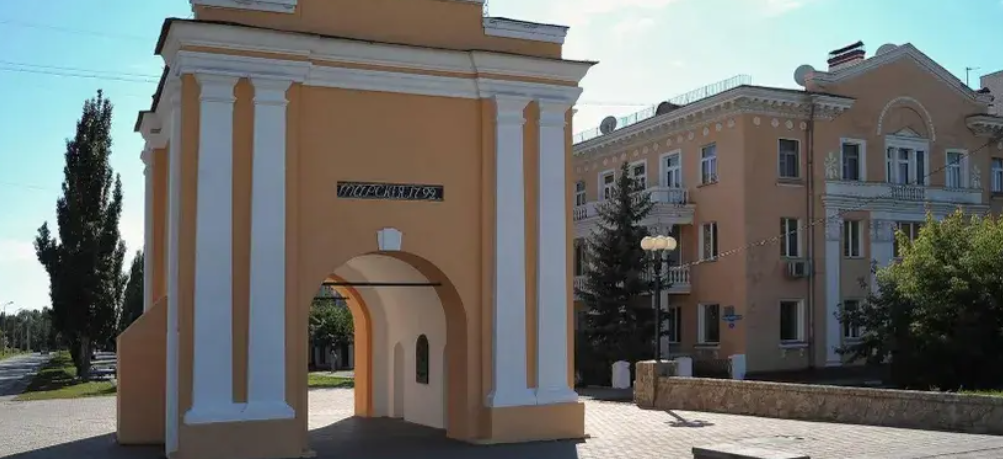 в городе есть крепость.png