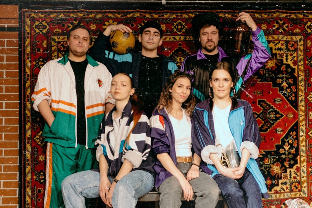 Однажды в 90е 1336х892 4!.jpg Однажды в 90е 1336х892 4!.jpg