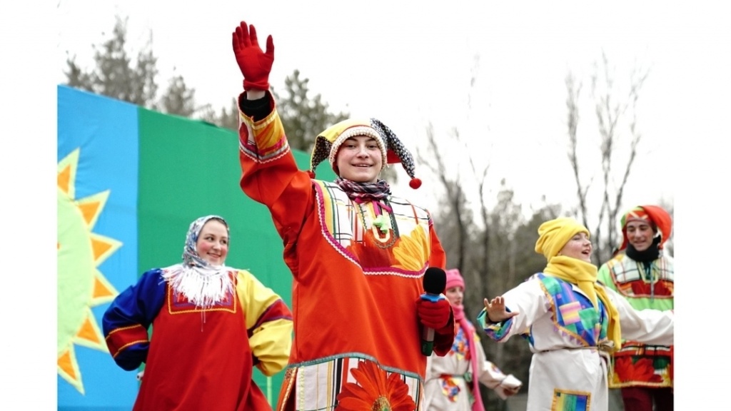 для жителей Кировского округа устроят праздник в сквере по улице Мельничной, 67. Праздник «Широкая Масленица»..jpg