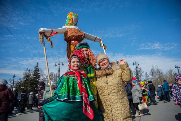 в сквере имени Дзержинского и на Любинском проспекте пройдут масленичные гуляния..jpg