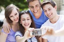 Сегодня отмечается Международный день друзей