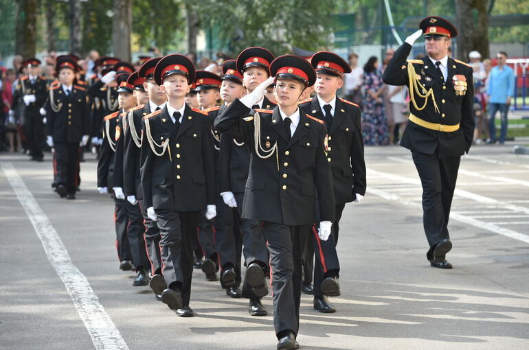 В России Минпросвещения подготовит документ, охватывающий кадетское образование