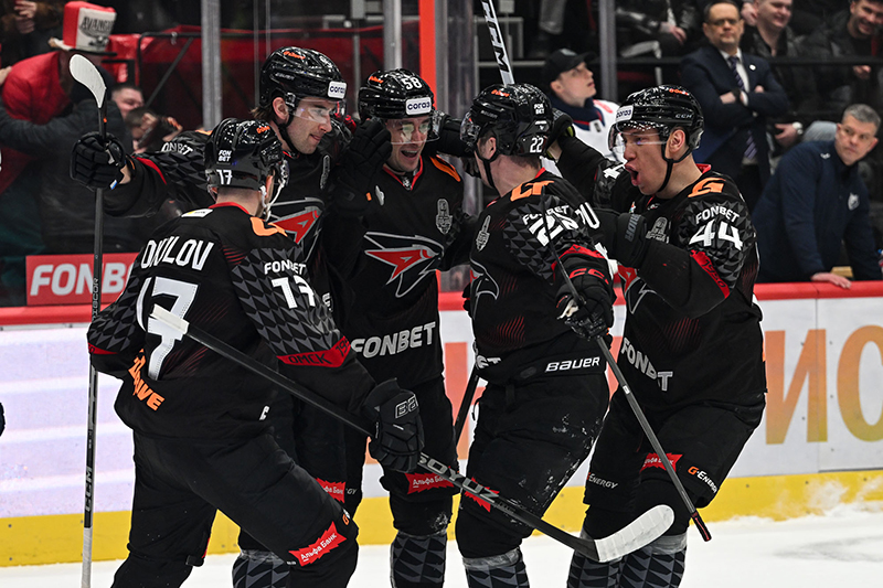 «Авангард» одержал победу над «Нефтехимиком» 