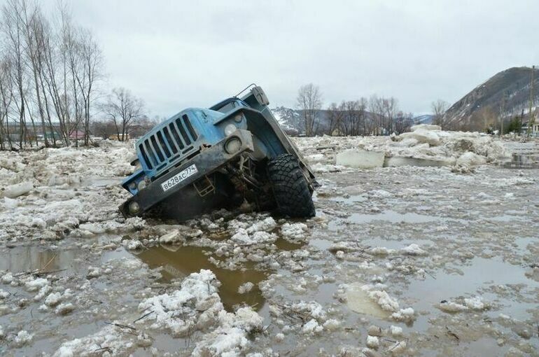 Серышев обсудил в Кузбассе подготовку к паводку и развитие регионов Сибири